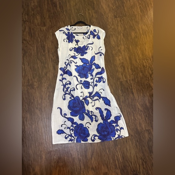 Johnny was Camila floral print round neck short sleeve side slit shirt dress